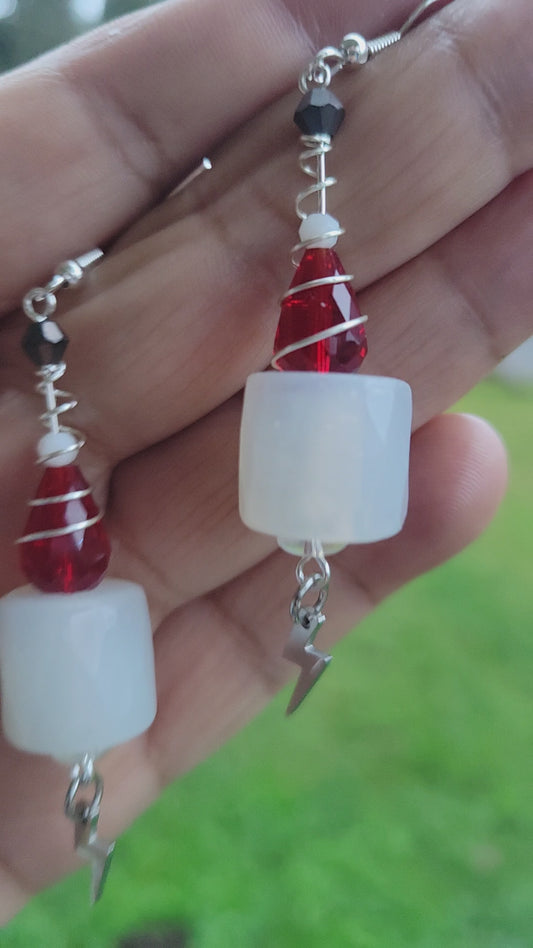 Single Auntie's White