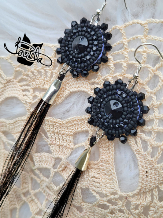 "Better Don't" Earrings with horse hair