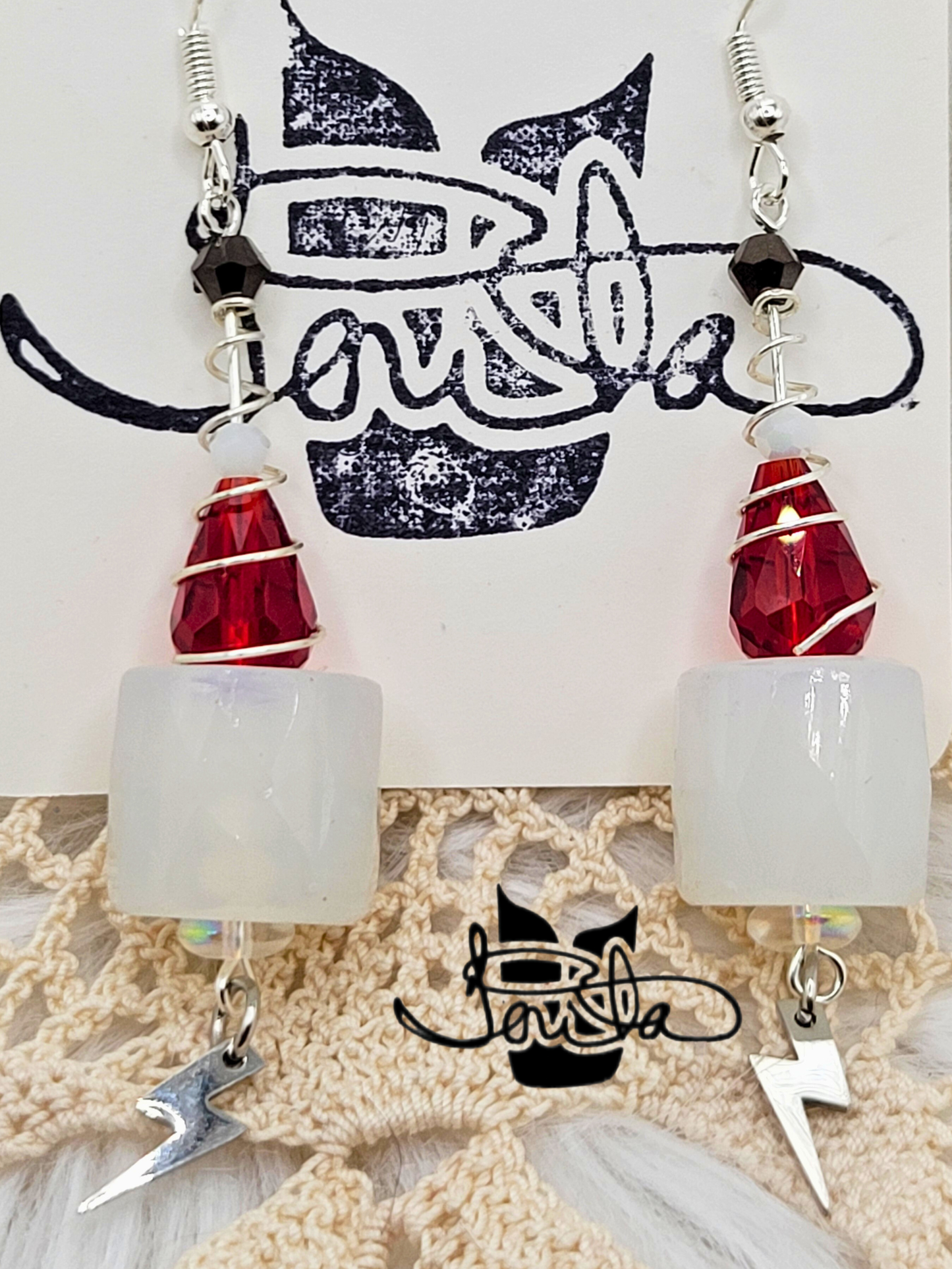 Single Auntie's White